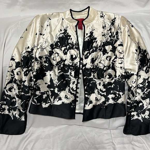 Used - Picture 7 of 7